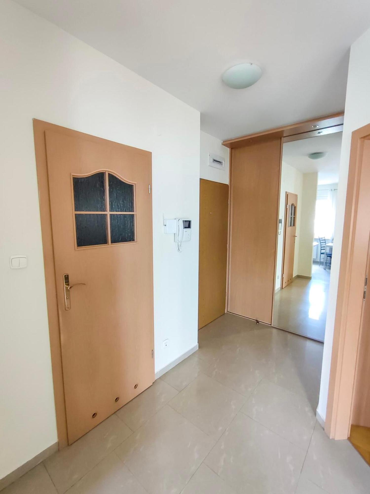 Prywatny Parking Apartament Zacisze By Rentoom Torun Exterior photo